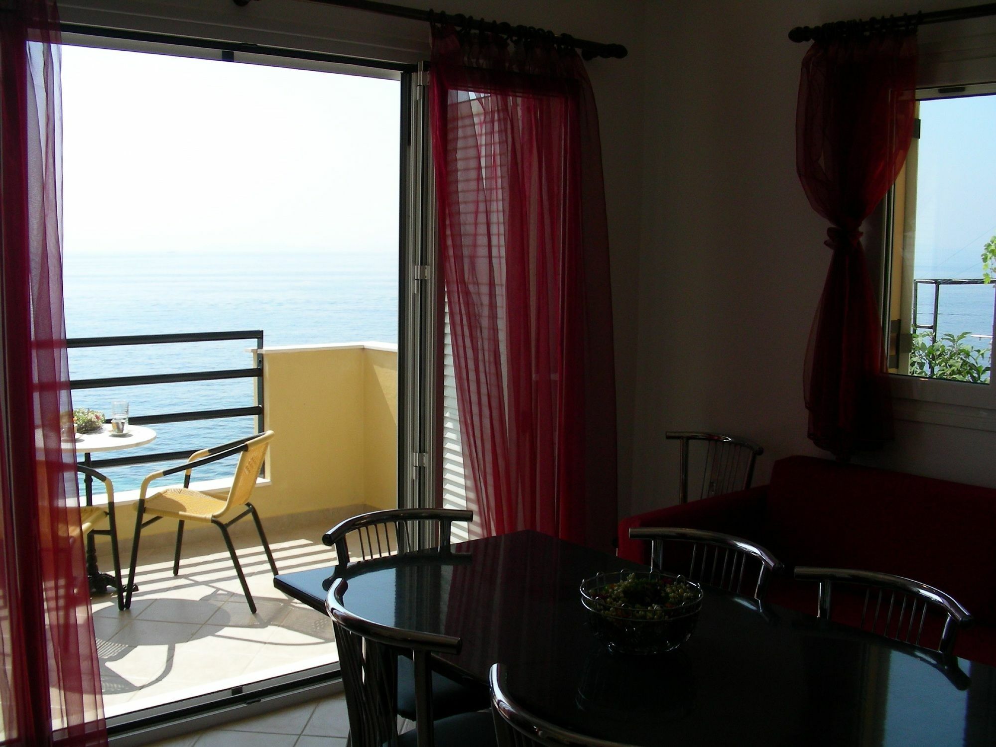 Glyfa Beach Villas برباتي المظهر الخارجي الصورة