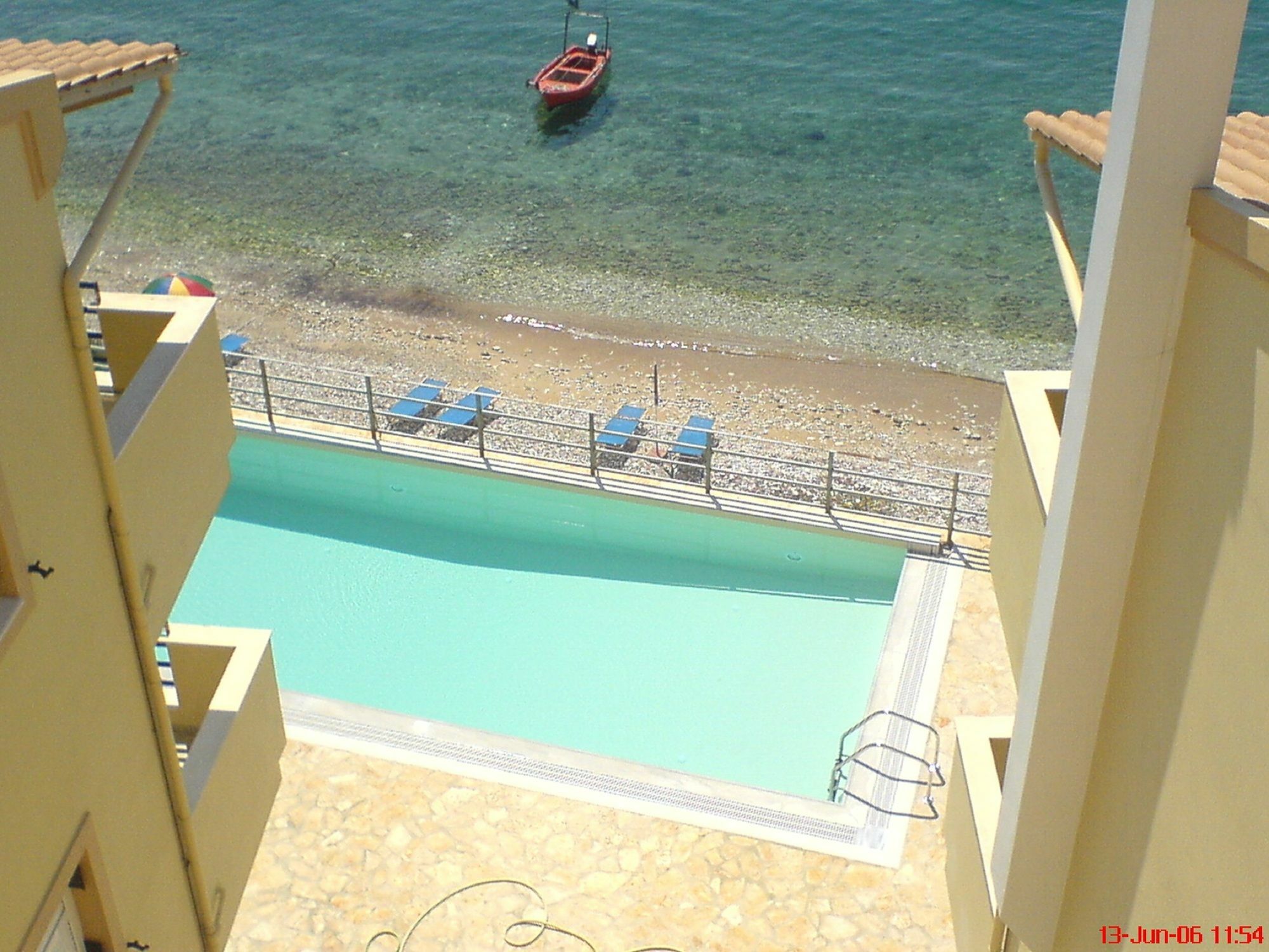 Glyfa Beach Villas برباتي المظهر الخارجي الصورة